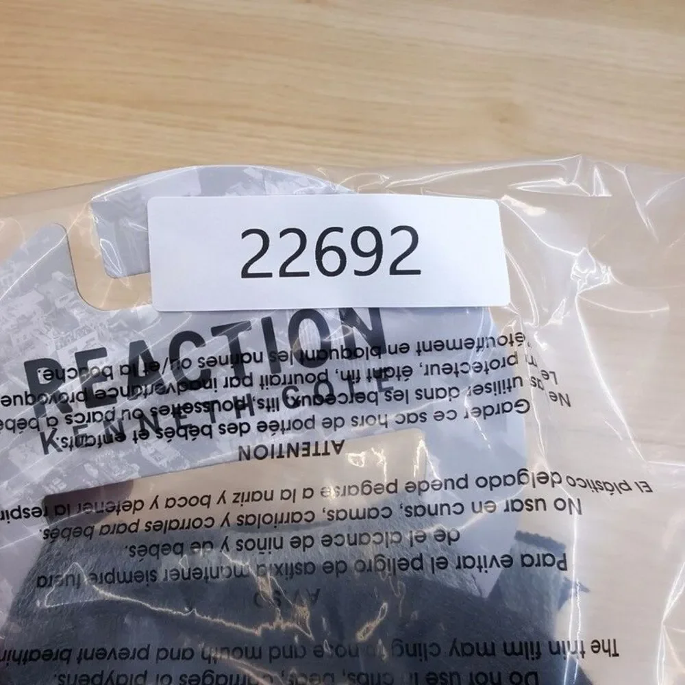 KENNETH COLE REACTION Mens Beanie Hat Scarf Grey Stripe Knit Logo Fringe Set